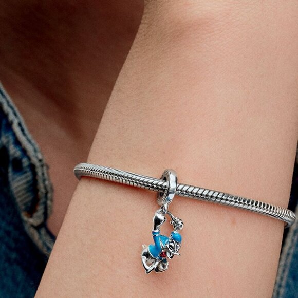 Pandora Disney Donald Duck Dangle Charm - Picture 5 of 6